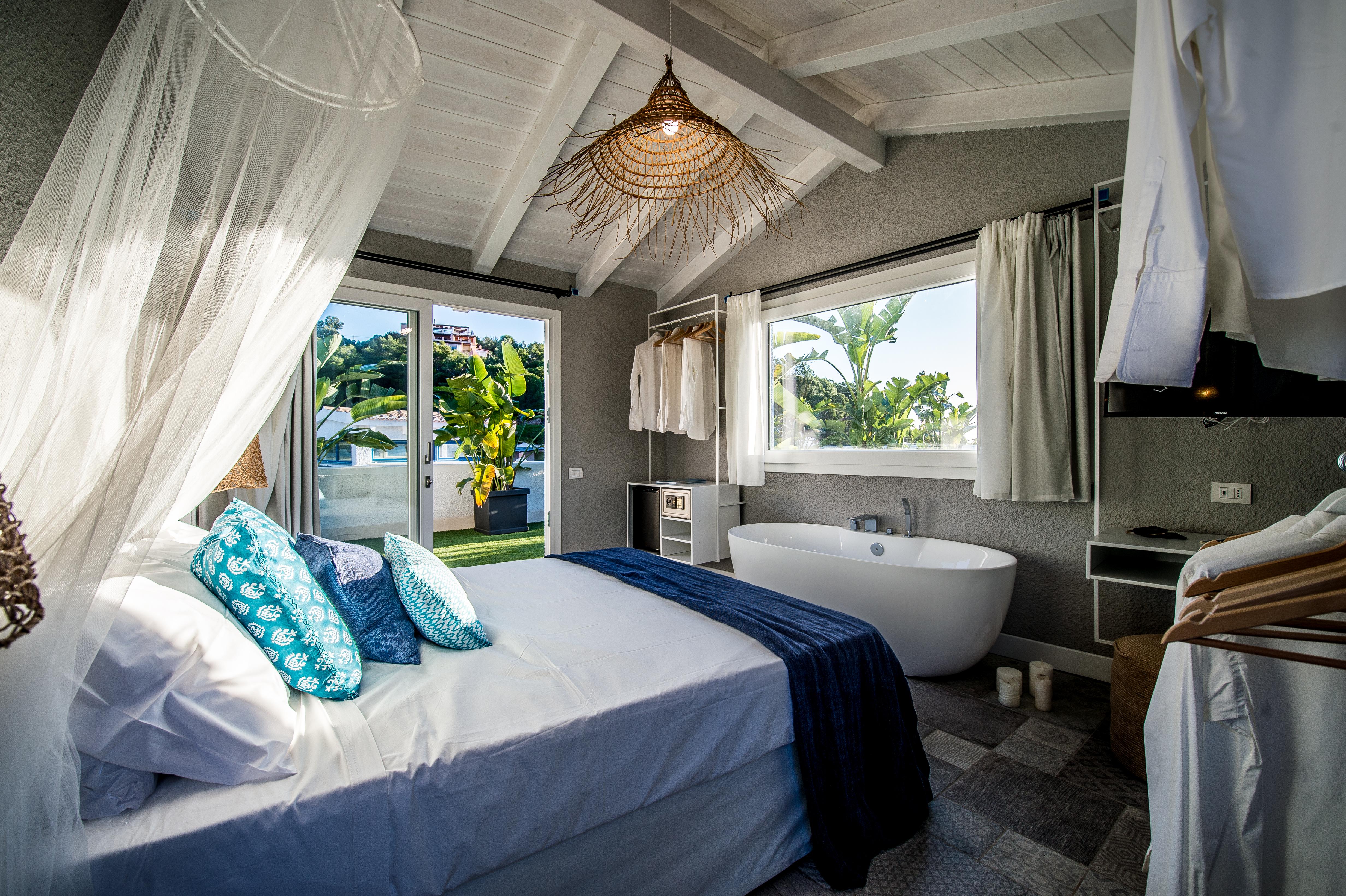 Boutique Hotel Capo Blu Санта Маргерита ди Пула Екстериор снимка